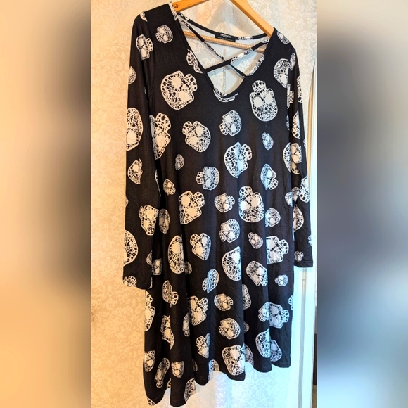 Zeagoo Black & White‎ Skull Dress Sz. Medium - Picture 4 of 13